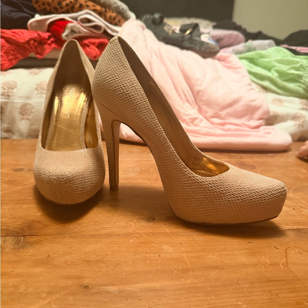 BCBGeneration Textured Tan Heels